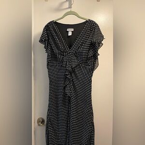 Polka-dot dress mid length, flare bottom and lined